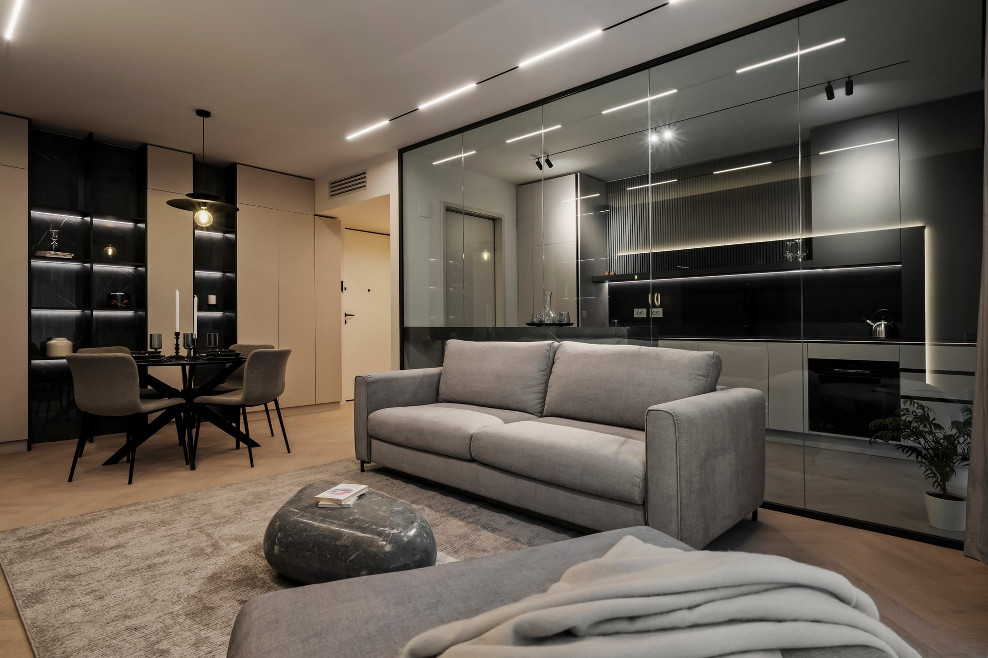 Showroom 2A – Bucuresti project cover